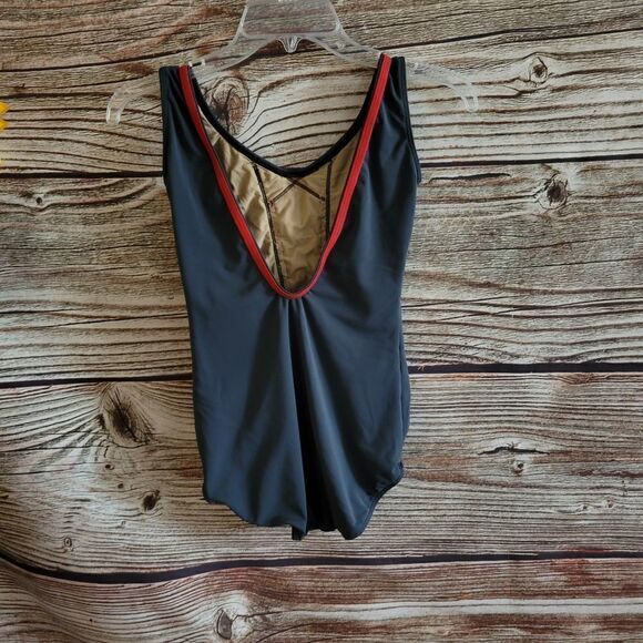 Women's one piece bathing suit  unbranded Size: medium pre-owned - Picture 2 of 3